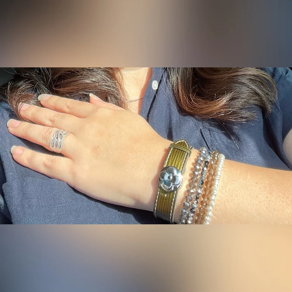 Louis Vuitton Olive Green Wish Bracelet with Silver Accent COA - Picture 9 of 9